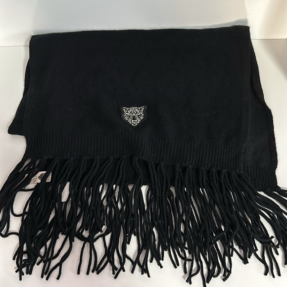 New LITA by Ciara King Cheetah Cashmere Scarf in Black - Picture 2 of 4